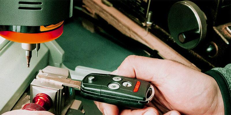 car key cutting